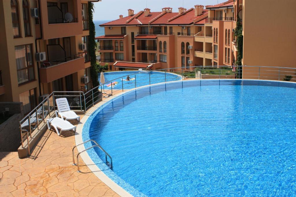 Paradise Dreams Apartcomplex Sveti Vlas Luaran gambar
