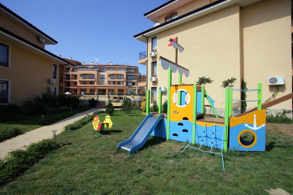 Paradise Dreams Apartcomplex Sveti Vlas Luaran gambar